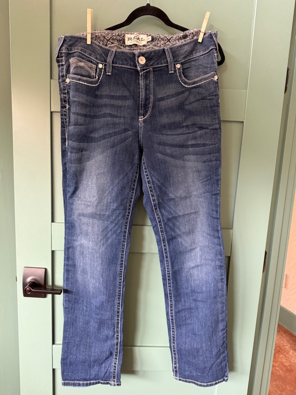 Ariat Women's Straight Leg Jeans in Dark Blue Wash